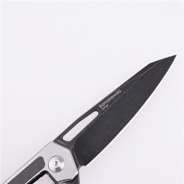 Shieldon Couteau de Poche Pliant Barraskewda D2 Lame 3Cr14 + Manche en Fibre de Carbone 9042S1-S