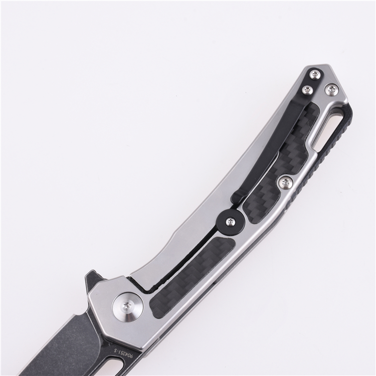 Shieldon Couteau de Poche Pliant Barraskewda D2 Lame 3Cr14 + Manche en Fibre de Carbone 9042S1-S