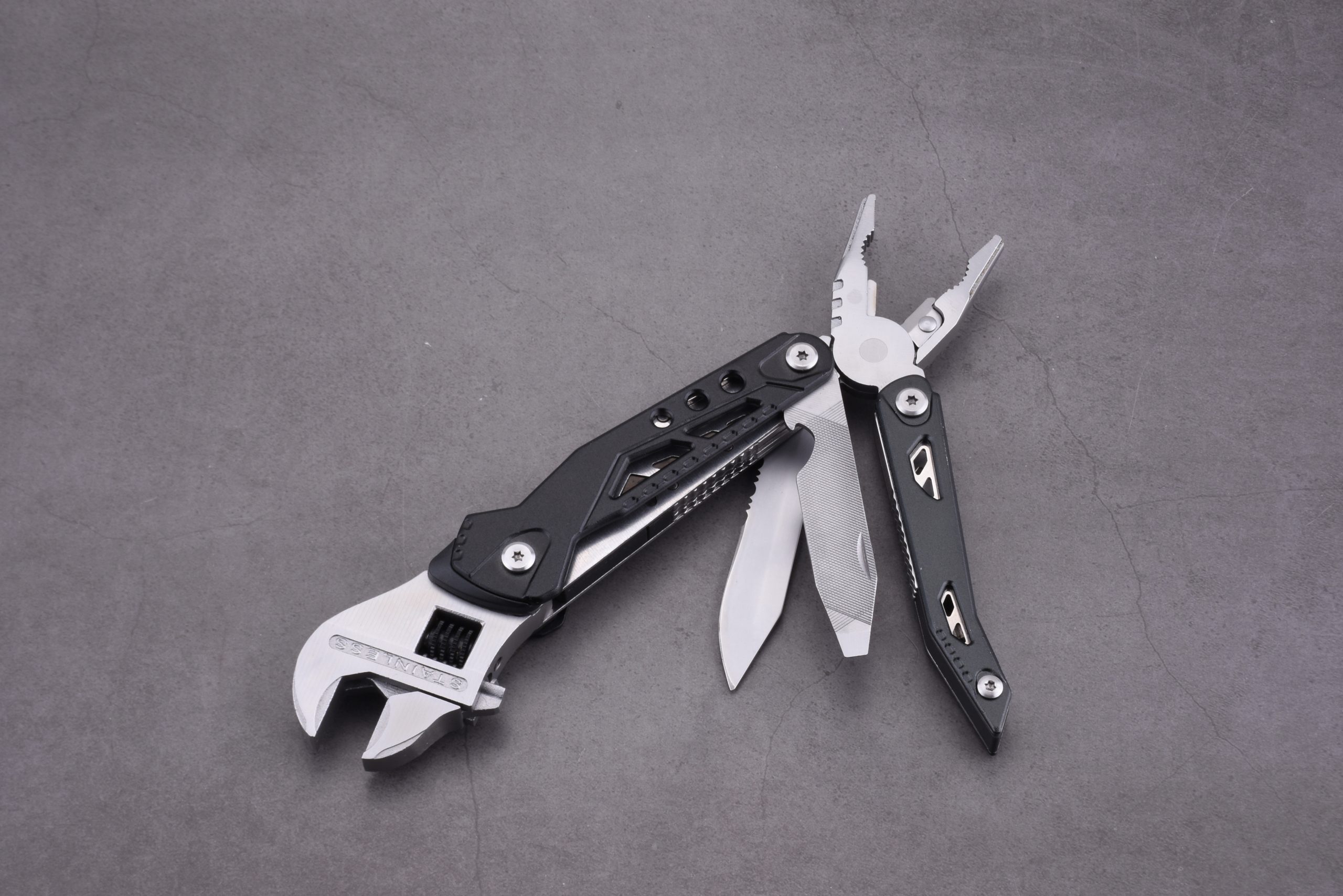 Multi-wrench 10 functions in 1 houseware tool YR-9358 s06